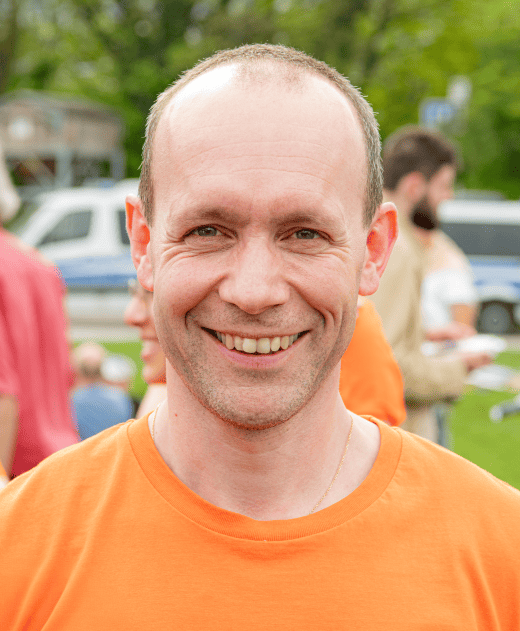 Portrait photo of Ewald Hofler